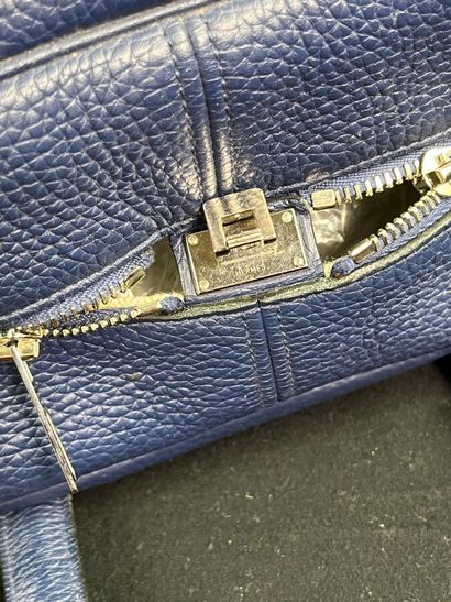 HERMÈS Paris - Sac VICTORIA en cuir togo...