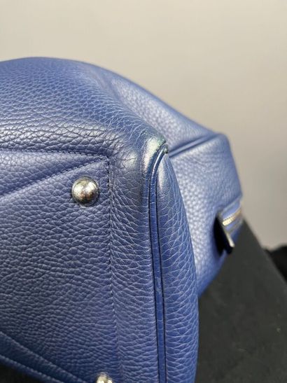 HERMÈS Paris - Sac VICTORIA en cuir togo...