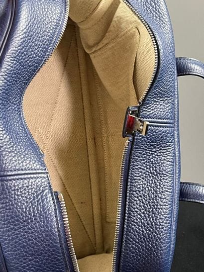 HERMÈS Paris - Sac VICTORIA en cuir togo...