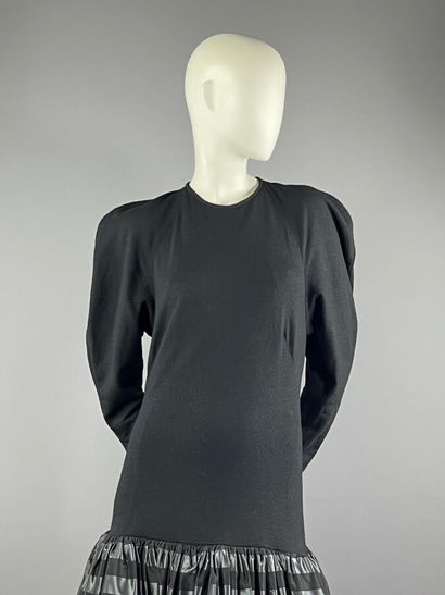 Années 80 - Robe du soir en jersey noir et...