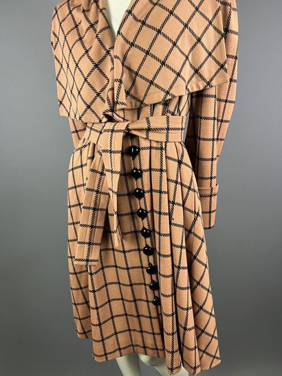 Vers 1980 - Manteau oversize en jersey beige...
