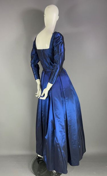 HÉLÈNE GAINVILLE Paris - Robe de grand soir...