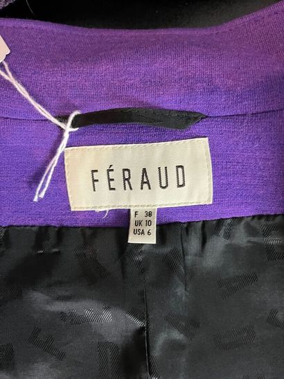 FERAUD - Veste en lainage violet et noir...