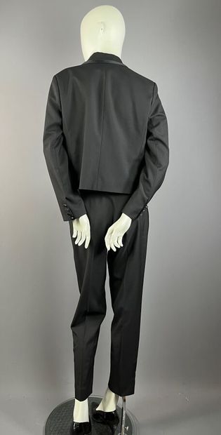 LOUIS VUITTON - Ensemble smoking noire femme...