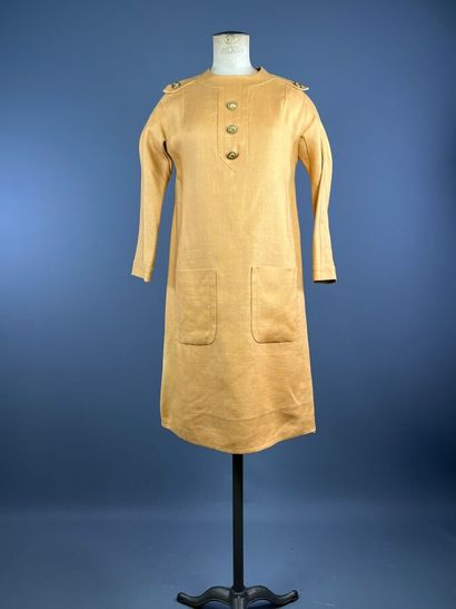 PIERRE CARDIN Création Paris - Robe en soie...