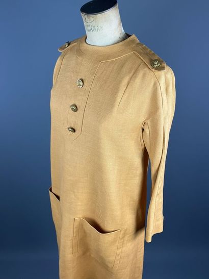 PIERRE CARDIN Création Paris - Robe en soie...