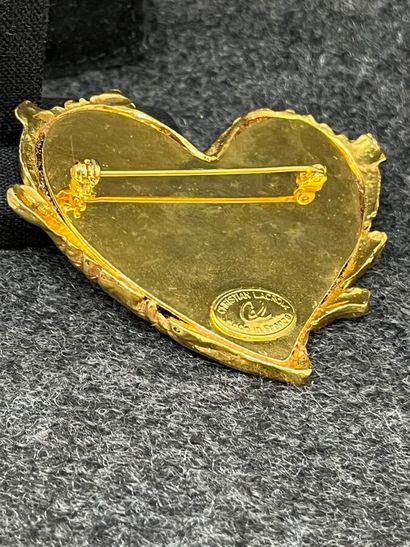 CHRISTIAN LACROIX - Broche Coeur en métal...