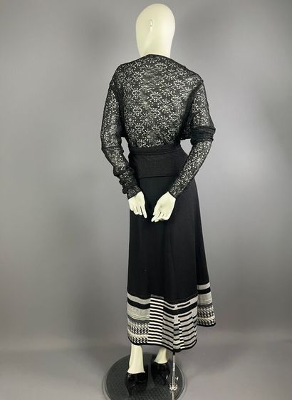FERAUD / CHACOK - Top en dentelle et lurex...