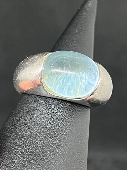 BACCARAT Bague en argent 925 cabochon cristal

Le...