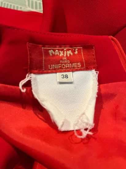 MAXIM'S de Paris Uniforme par Pierre Cardin...