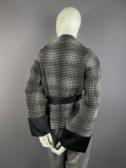 ESCADA - Veste croisée en tissage cinétique...