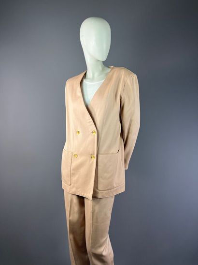 COURRÈGES Paris - Tailleur pantalon en laine...
