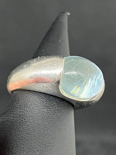 BACCARAT Bague en argent 925 cabochon cristal

Le...