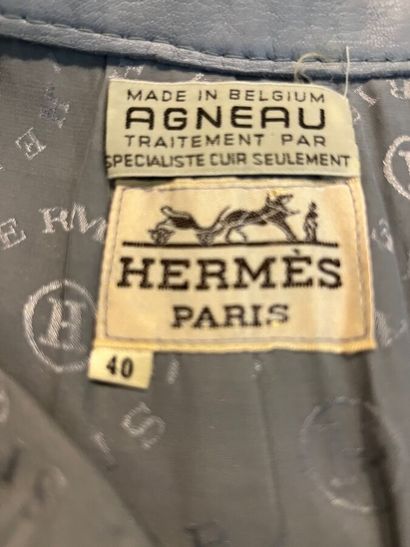HERMÈS Paris - jupe en cuir d'agneau gris...