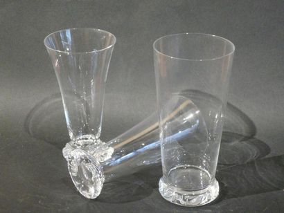 DAUM
Partie de service de verres en cristal...