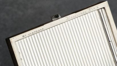 BOUCHERON - Paris - Set poudrier-minaudière...