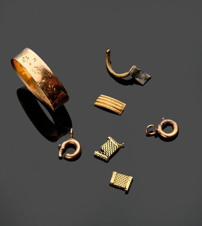 Débris d'or jaune 18 k (750 millièmes) 
Poids...