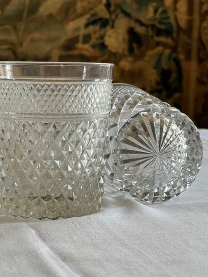 15 cut-crystal Whisky glasses with diamond-point...