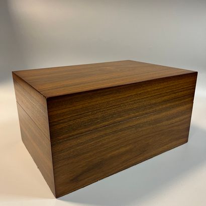 DAVIDOFF - Wood and veneer humidor, with...