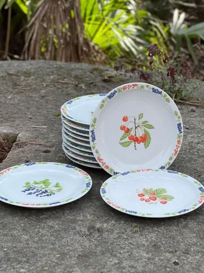 Haviland - 12 porcelain dessert plates decorated...
