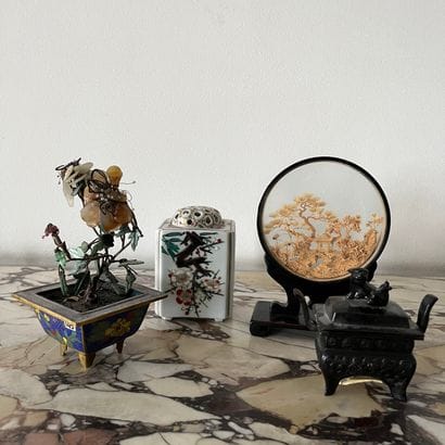 Asia -lot including :
- a tea pot, a cloisonné...