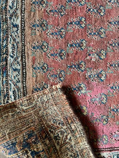 Rectangular oriental rug, red background...