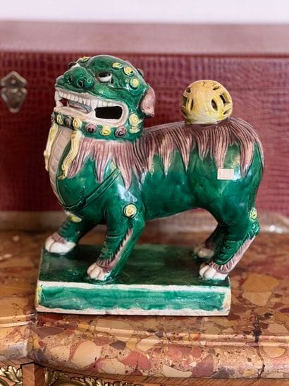 Porcelain Fo dog with sancai enamel decoration....