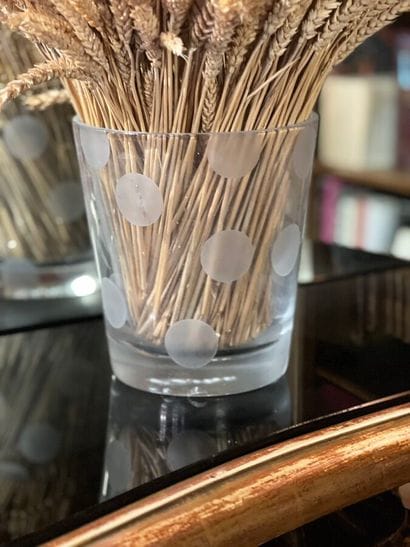 DIOR - Vase en cristal à décor de pastilles
Signé,...