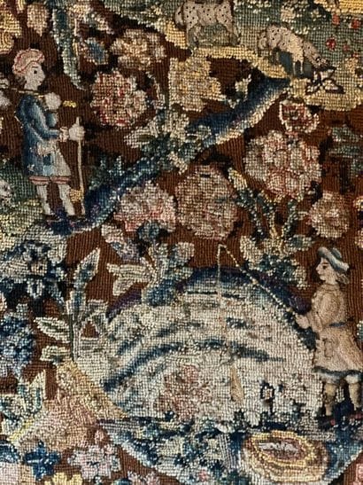 Tapisserie aux petits points figurant des...