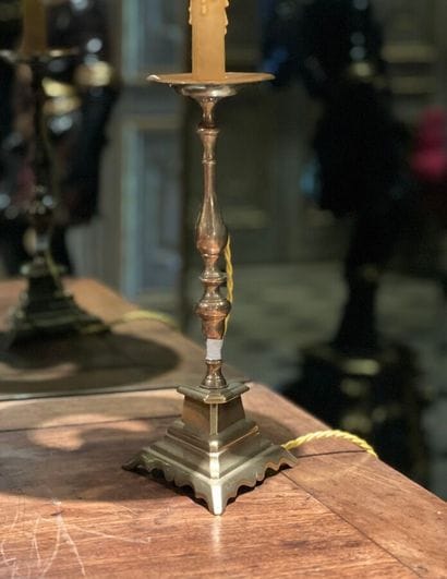 Pique-cierge with brass tripod base mounted...