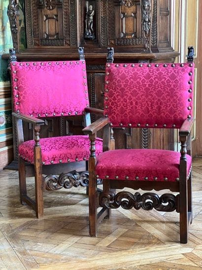 Pair of armchairs in natural wood, carved...