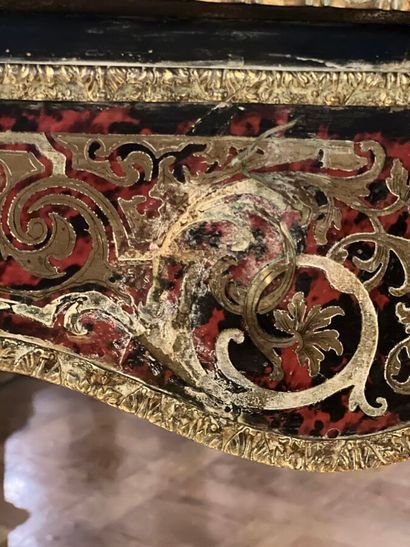 Table en marqueterie dite Boulle, à décor...