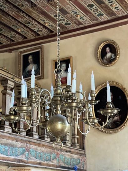 Lustre en laiton de style hollandais
Hauteur...