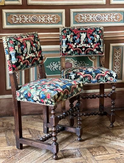 Pair of chairs in natural wood, with turned...
