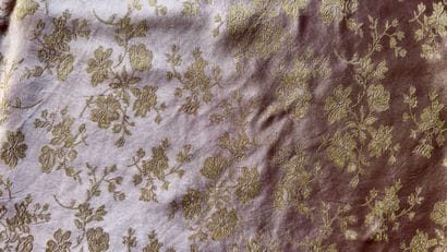 Housse de couette rose et motif de feuillage...