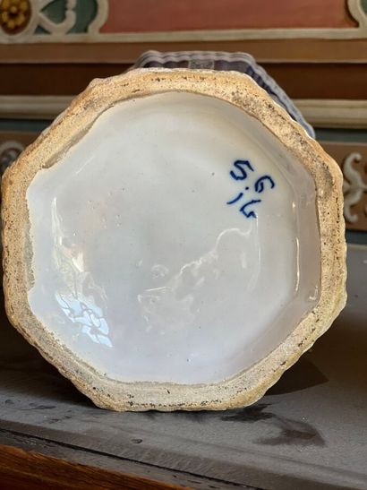 Blue and white Delft earthenware set, including...