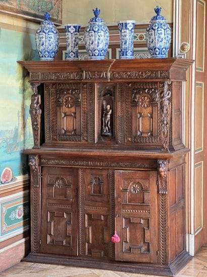 Large two-part buffet with five doors, decorated...