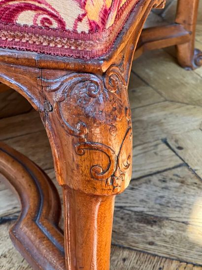 Large armchair with flat back, in carved...