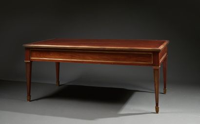 Table basse de style Louis XVI en bois teinté...