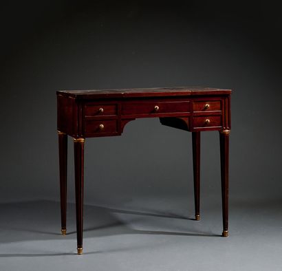 Coiffeuse de style Louis XVI en bois teinté...