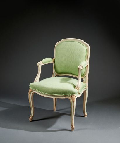 Louis XV-style queen's armchair in green...