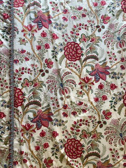 Lelièvre, Karnah, red. Pair of cotton curtains...