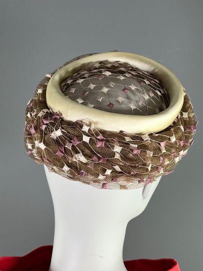 JEANNE LANVIN Castillo - Pillbox hat. Circa...