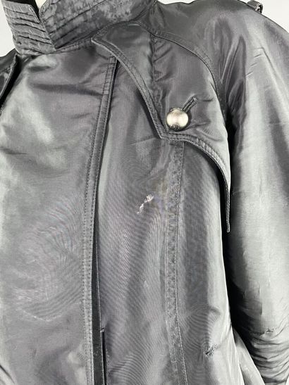 FENDI Roma - Trench coat.

Cut in black nylon...