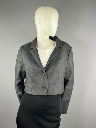 JIL SANDER - Short jacket.

Cut from a wool-cashmere...