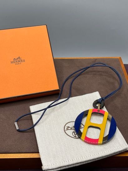 HERMÈS Paris -Collier pendentif H Equipe...