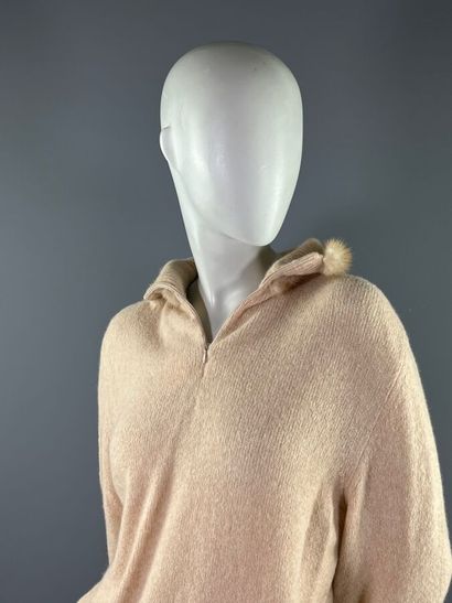 BLUMARINE - lot de 3 pulls.

-Modèle en laine...