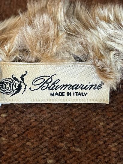 BLUMARINE - Pull.

Modèle réalisé en cachemire...