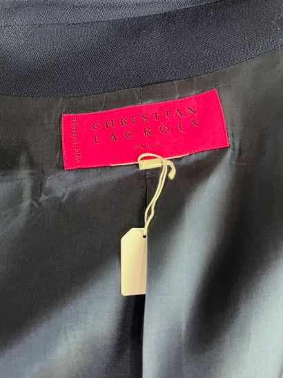 CHRISTIAN LACROIX - Tailleur jupe.

L'ensemble...