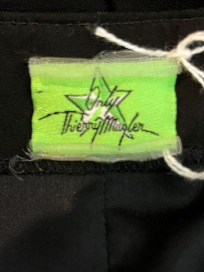 THIERRY MUGLER Only - Tailored skirt. 2000s.

Cut...